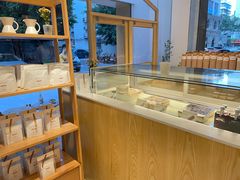 面包甜点陈列柜-Cafe on warm(丹霞店)