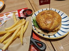 -必胜客(花都百业店)