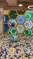 -多多淘儿童体验中心(重庆来福士店)