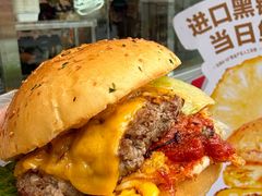 -必胜客(璞丽中心店)