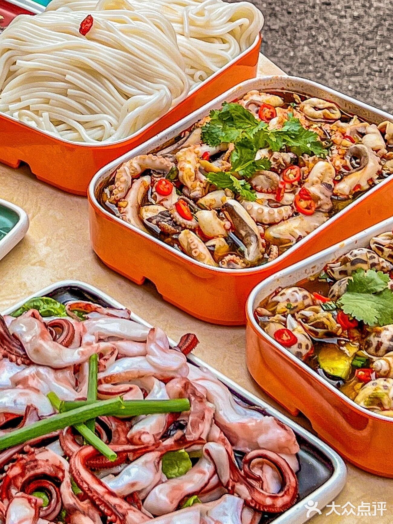 桂林，只有本地人懂的这家海鲜锅好吃到可以去N次