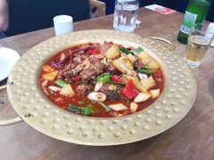 新疆大盘鸡-清真·卡德尔大叔新疆主题餐厅(龙汇路店)