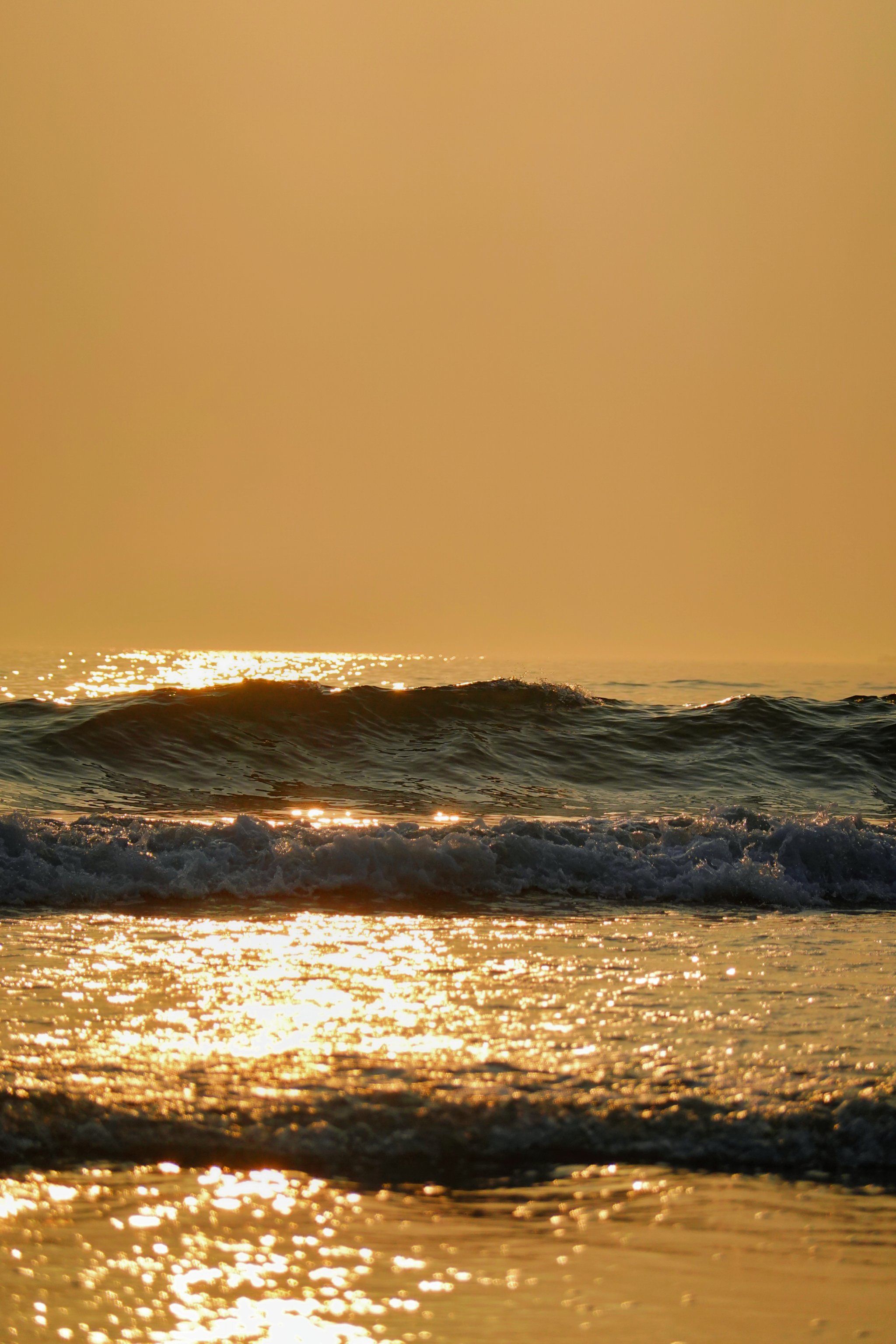 满船清梦压星河,诗人笔下的落日余晖