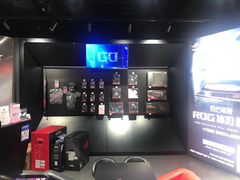 -ROG玩家国度(美罗城店)