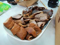 -香辉食馆(新兴路店)