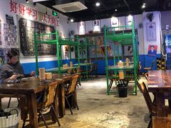 大堂-马路牙子地桌烤肉(工体店)