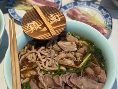 -镇南锅盖面馆(解放路店)