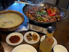 -富正毅三下锅·湘西韵味(天门山索道店)