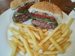 -Geneva日内瓦餐厅(西郊宝成花苑店)