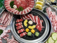 -哈哈碳都·牛肋条无限自助烤肉(宝龙店)