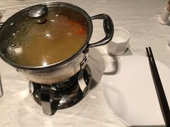 -八府香鸭·啫啫煲(华山路店)