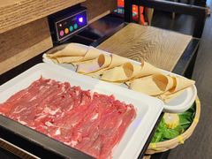 -尚尚仙·酸汤猪手·猪肚鸡火锅(华联万柳购物中心店)