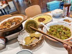 -富正毅三下锅·湘西韵味(天门山索道店)