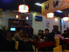 紫色毛衫的是老板-重庆鸡公煲(三八山珍美食城店中店)