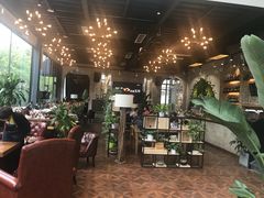 -桉树林A coffee 森林餐厅(三圣乡店)