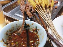 -茸梅路右拐龙虾-农家菜(松江店)