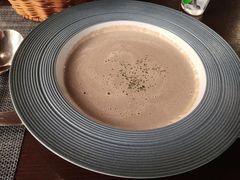 -卡普里披萨·牛扒·下午茶