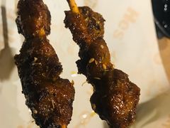 怪味排骨-何师烧烤·香辣蟹·川菜·30年老品牌(太古里旗舰店)