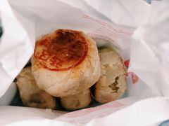 现烤鲜肉月饼-海曙西区老大房(孝闻街店)