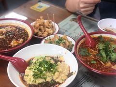 -杨大叔爱面子·四川小吃(岗头店)