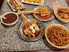 冷锅串串荤-小街天府