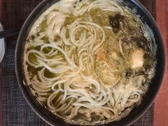 -灵芝妹子海鲜米线(香炉礁山姆店)