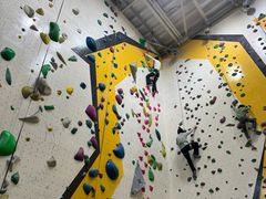 -问山MountQuest攀岩馆