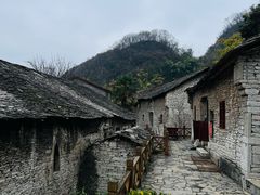 -高荡千年布依古寨旅游景区