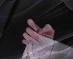 -UGIRL有个美甲