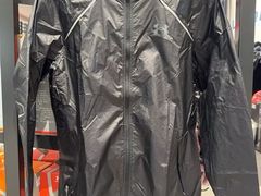 -UNDER ARMOUR(新燕莎奥莱店)