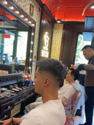 -东方先生国潮男士理发馆