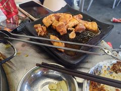 -小辣椒汤锅烧烤(温泉南街店)