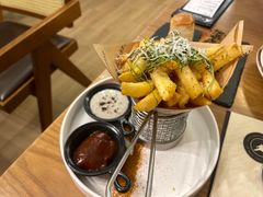 美式經典辣薯條-Mark&Mars Restaurant