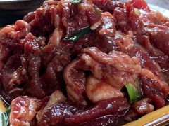 -黄利砖万峰林布依特色酸笋牛肉馆