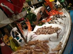 -领鲜活海鲜榴莲自助火锅(东门店)