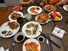 -飨食汇全日制餐厅·昆山皇冠假日酒店(九方店)