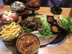-肥肥虾庄·金牌油焖大虾(杨园滨江时代walk店)