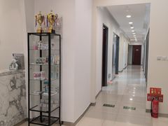 -瑞尔齿科(颐堤港诊所)