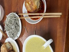 -宝瑞门钉肉饼店