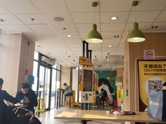 大堂-麦当劳(松江南乐得来速店)