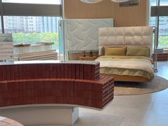 -上海虹桥中心爱琴海亚朵S酒店