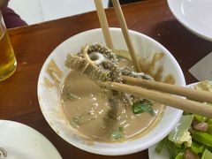 -宝瑞门钉肉饼店