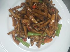 -哈啾嗨·新概念蒙餐(红星新城店)