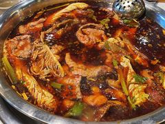 -肖肖酸萝卜鱼火锅(总店)
