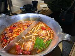 -湊湊火锅·茶憩(南京东路悦荟店)