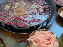 -黄潇洒老火锅(九眼桥宏济巷店)