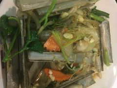 -班赞海鲜市场胖阿姨加工点