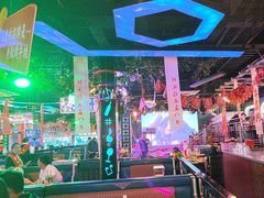 -路边边.炒菜烧烤.音乐餐厅(良乡长虹店)