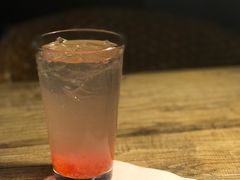 蜜桃汽水-大书房咖啡(中传国交店)