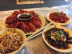 -巴厘龙虾·榜首油焖大虾(音乐学院·沿江酒馆店)